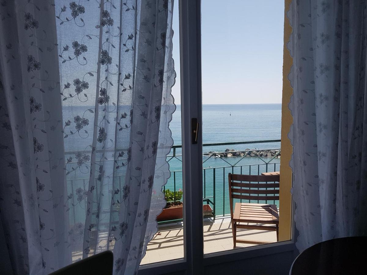 Bea'S Apartment - The Window To The Sea - Seafront Monterosso al Mare Buitenkant foto