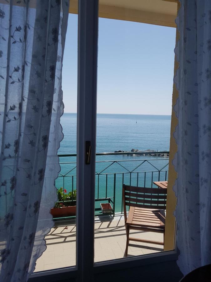 Bea'S Apartment - The Window To The Sea - Seafront Monterosso al Mare Buitenkant foto